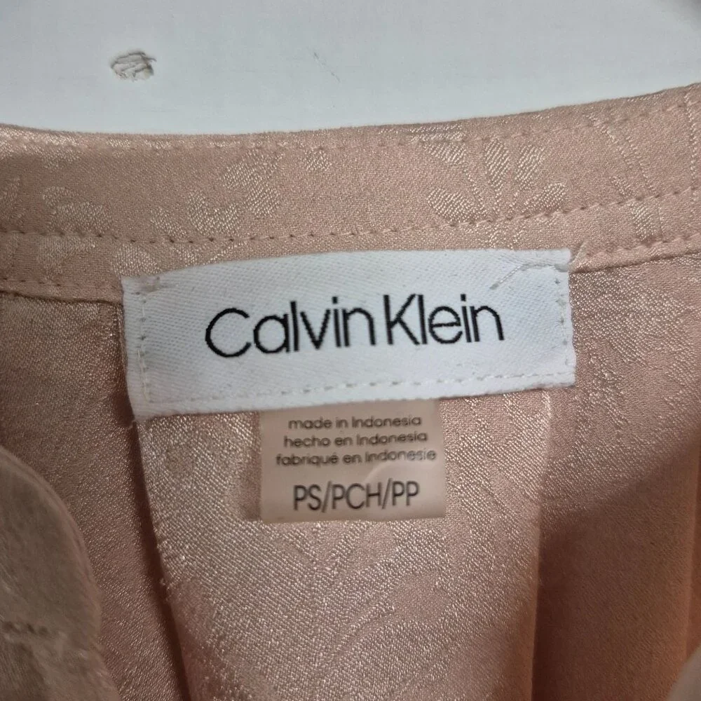 Calvin Klein Womens Blush Pink Floral Jacquard Flutter Sleeve Blouse Size PS - Picture 2 of 7